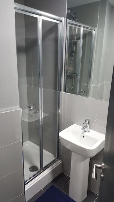 The V.I.P Suite - Sleeps 24! Best For Large Groups Liverpool Exterior foto