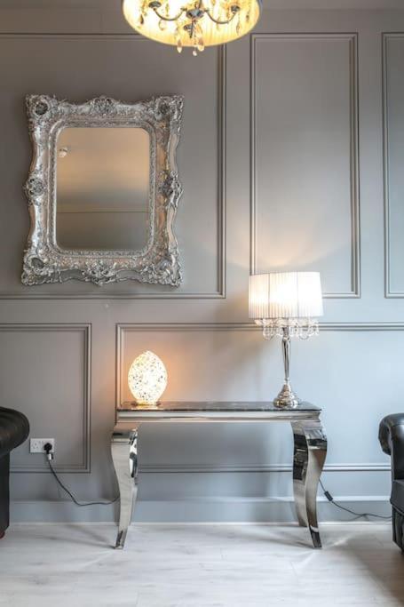 The V.I.P Suite - Sleeps 24! Best For Large Groups Liverpool Exterior foto